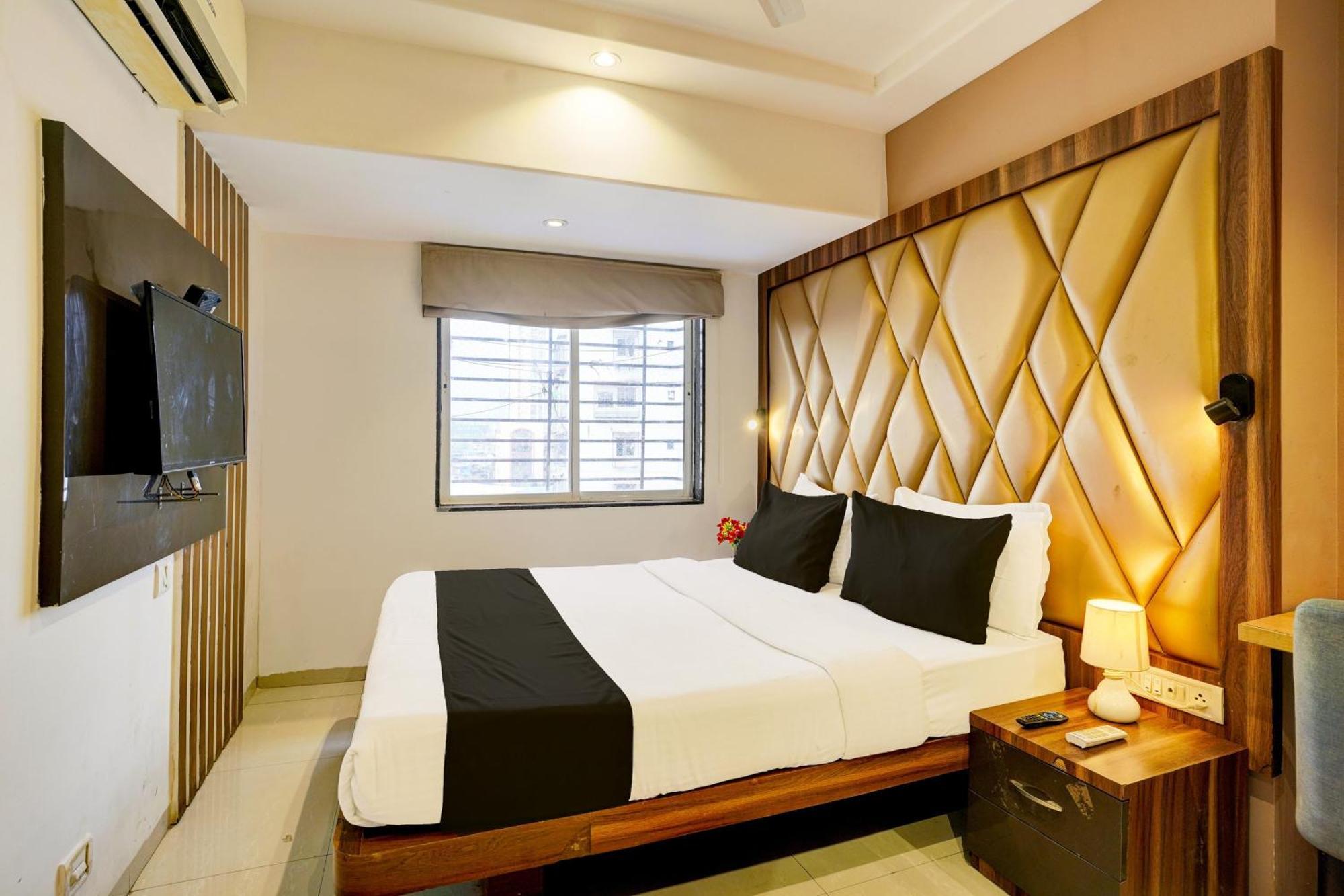 Super Hotel O Mumbai Central Formerly Park Palace Екстер'єр фото