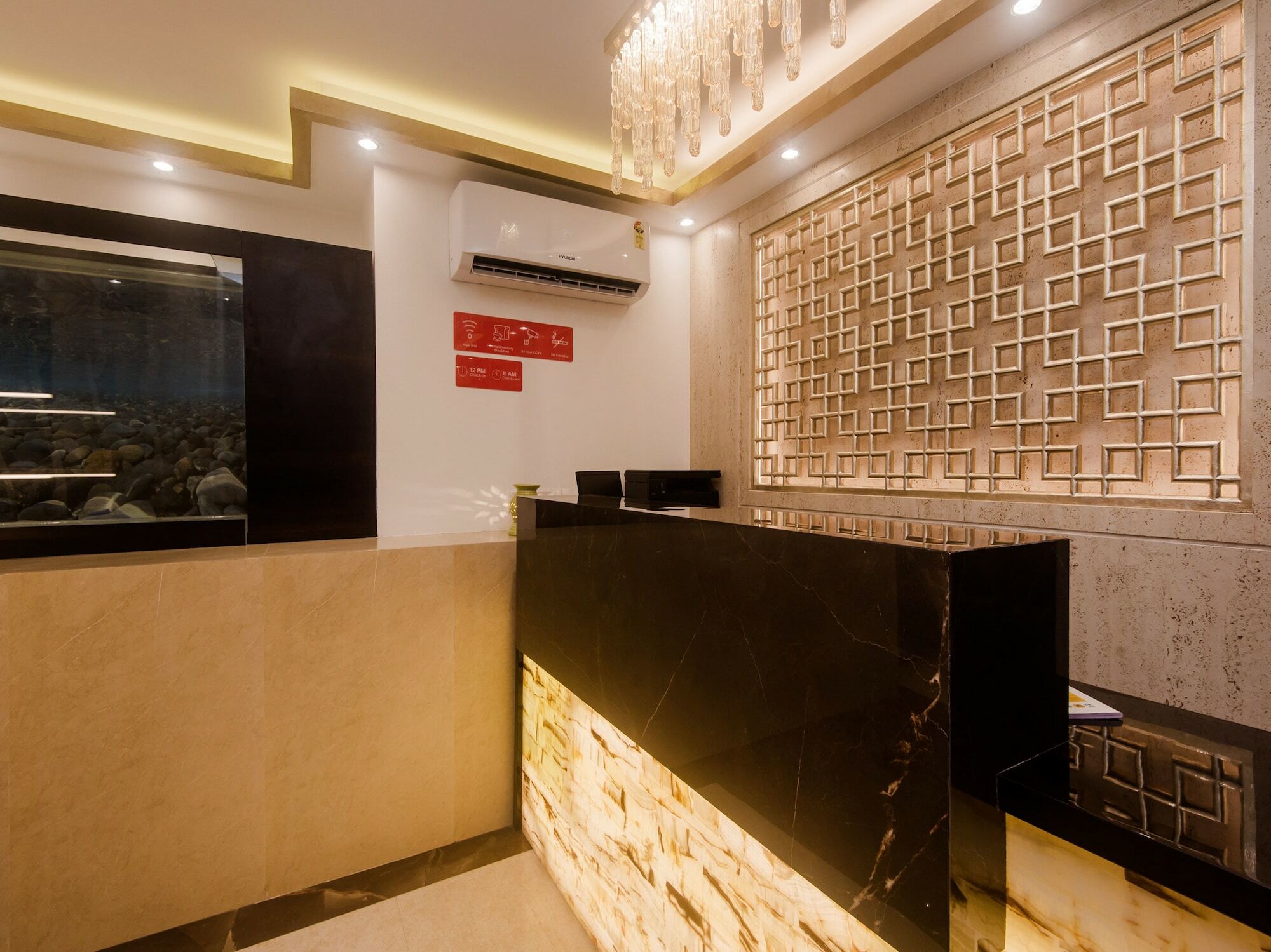 Super Hotel O Mumbai Central Formerly Park Palace Екстер'єр фото