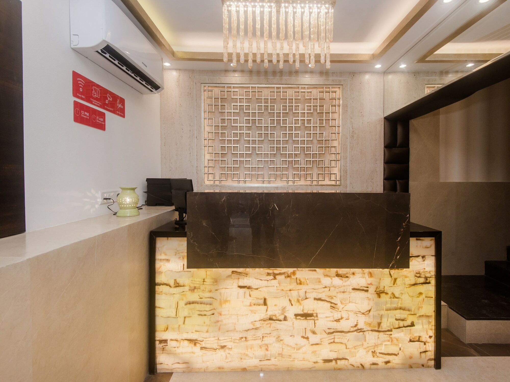 Super Hotel O Mumbai Central Formerly Park Palace Екстер'єр фото